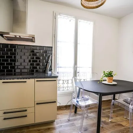 Apartmán Lovely 1br Near Arc De Triomphe Paříž