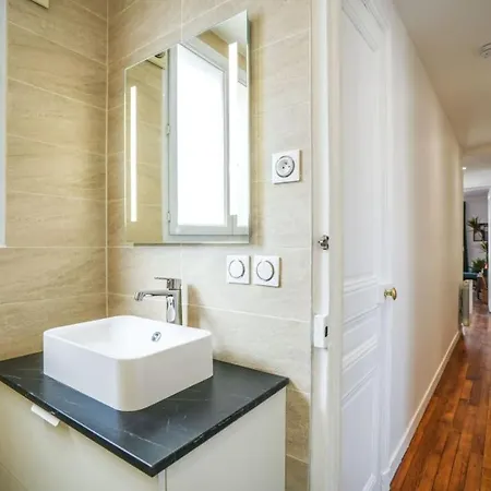 Lovely 1br Near Arc De Triomphe * Paříž