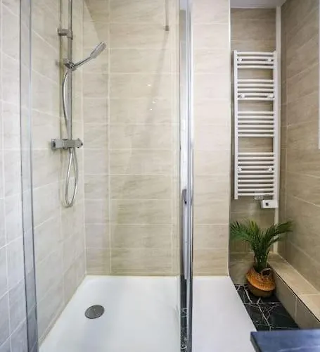 Tranquil Retreat In The 16th Arrondissement Apartmán